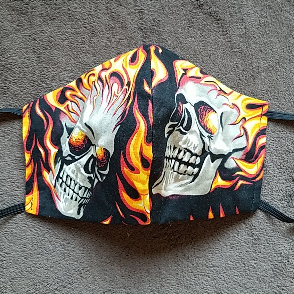 Skull & Fire Face Mask - Picture 4 of 6
